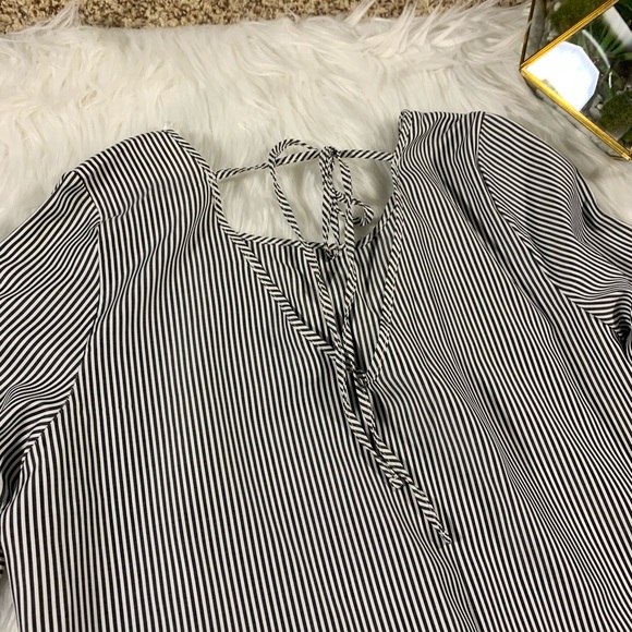 POTTER’S POT BELL SLEEVE DRESS - Picture 6 of 6